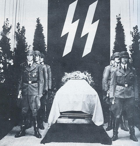 Heydrich lying in state
